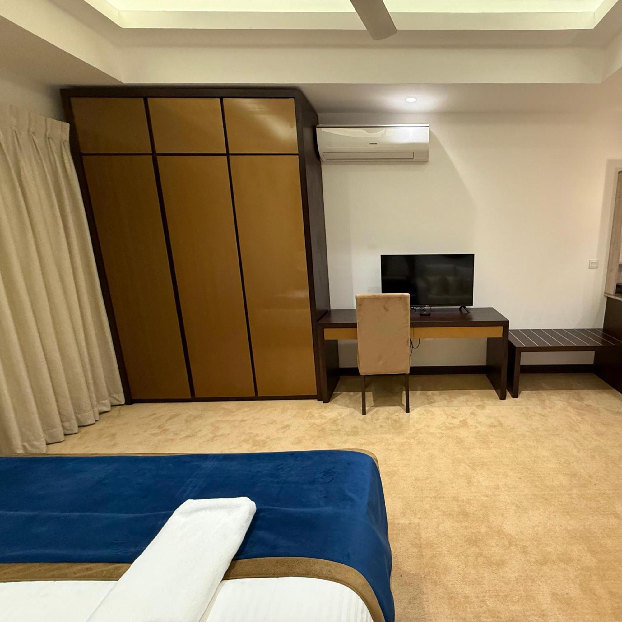 Ocean Breeze Negombo- Tidesend Luxury Beach Apartments Cameră foto